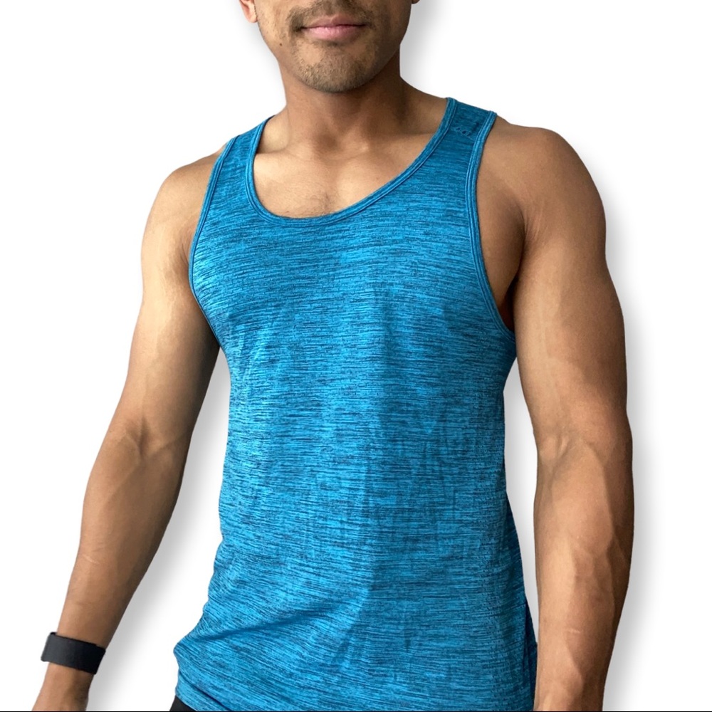 LULULEMON metal vent tech tank. Size small